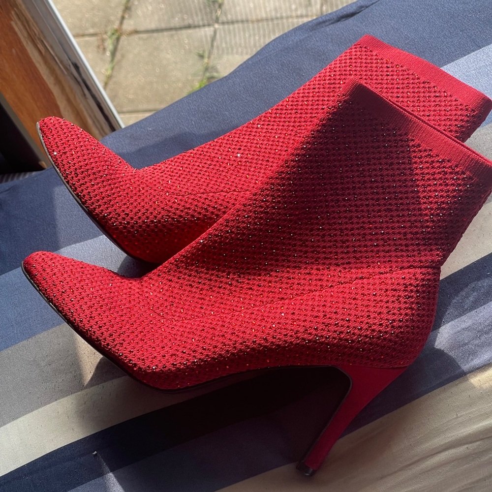MIA Red Heeled Boots side 9 women - Picture 12 of 14